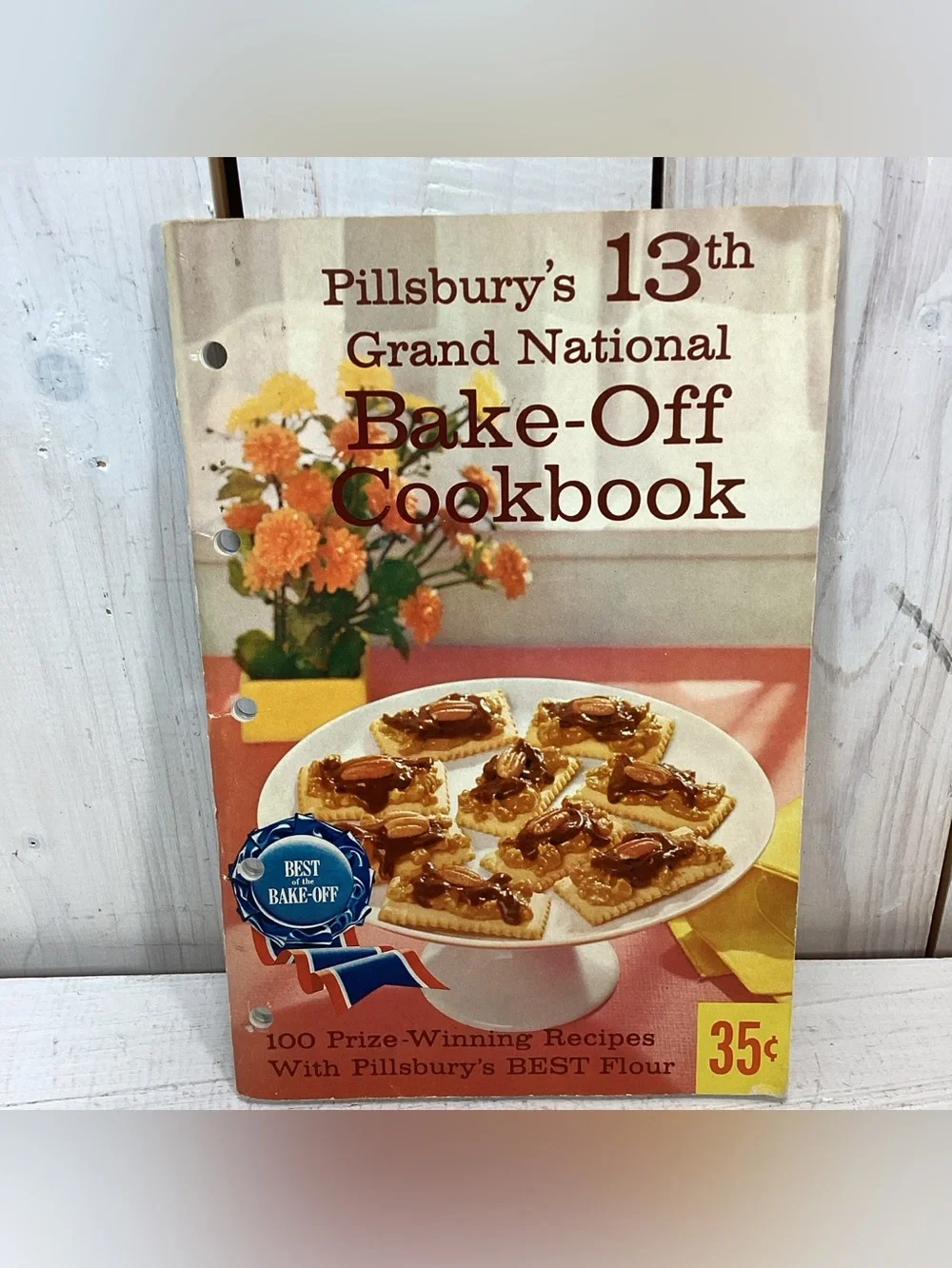 Lot of 8 Pillsbury Cookbooks, Recipes, Vintage & Contemporary